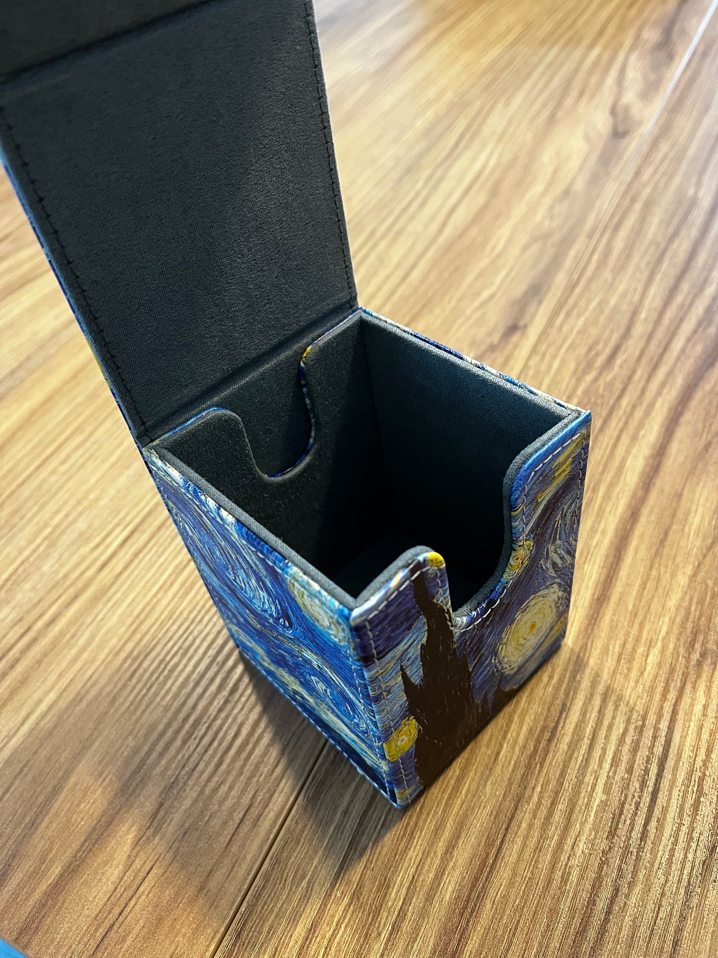 Starry Night Deckbox
