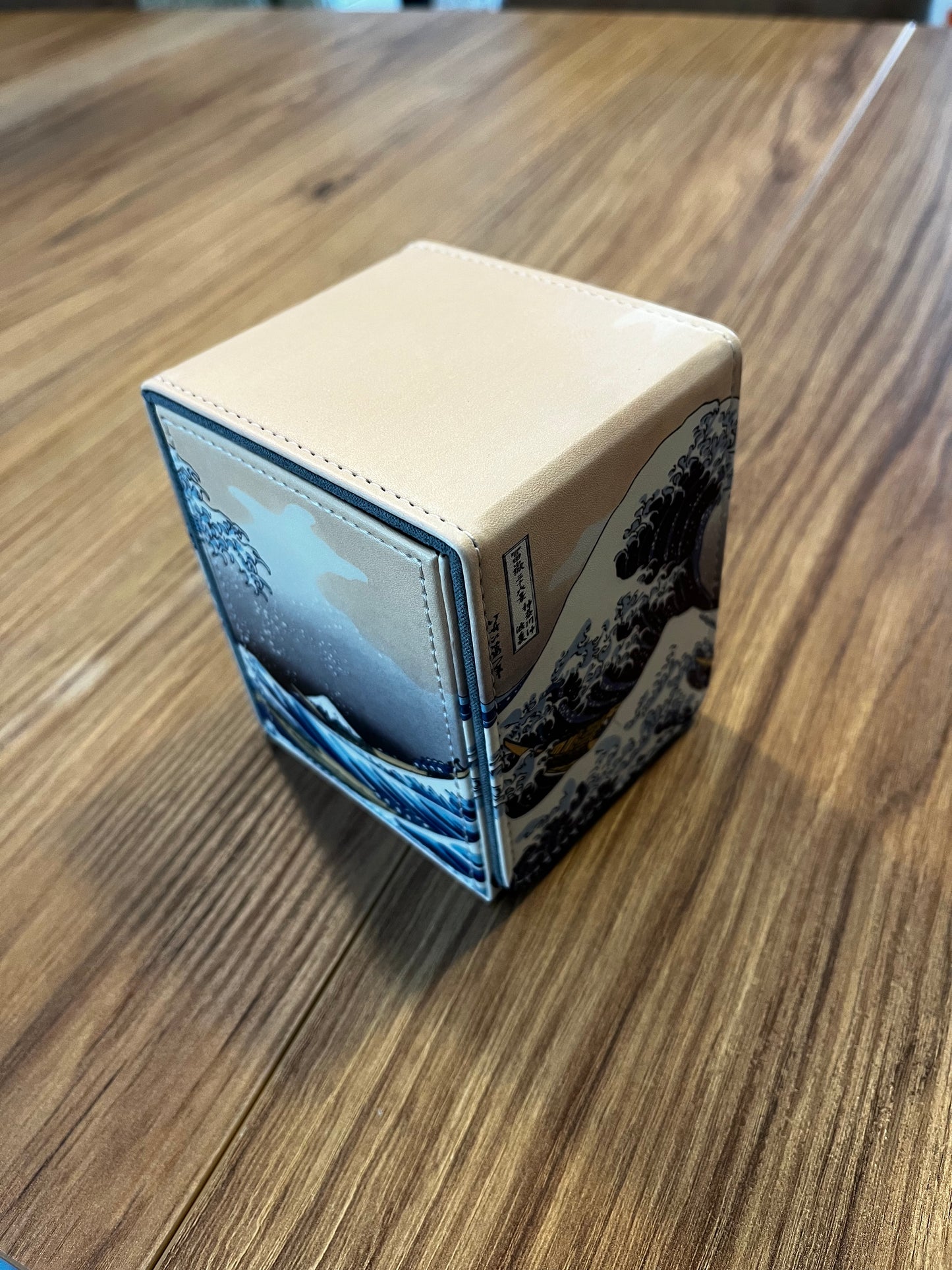 Great Wave Deckbox
