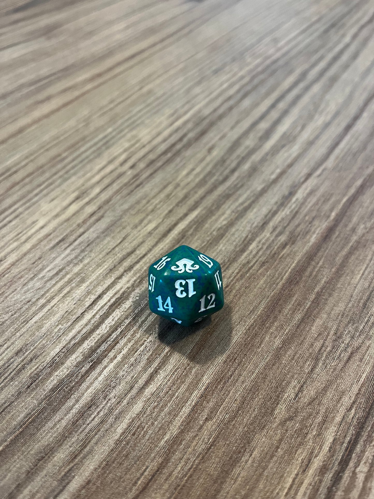 Official MTG D20 Spindown Dice (various sets)