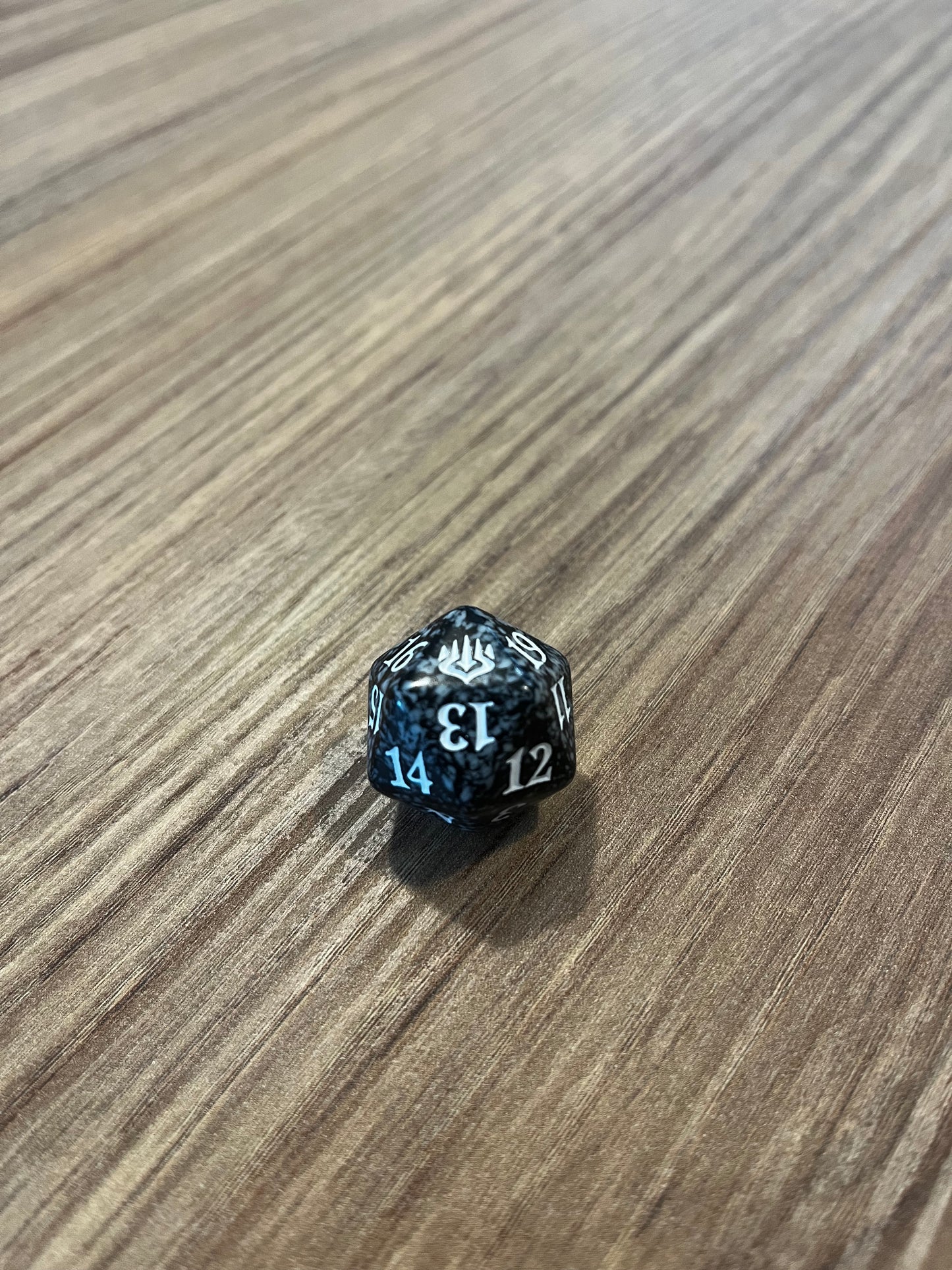 Official MTG D20 Spindown Dice (various sets)